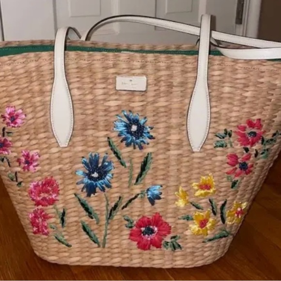 kate spade Handbags - Kate Spade Garden Bouquet Embroidered Straw Tote NWT